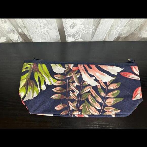 Large Tropical Floral Tote Bag - Picture 3 of 4
